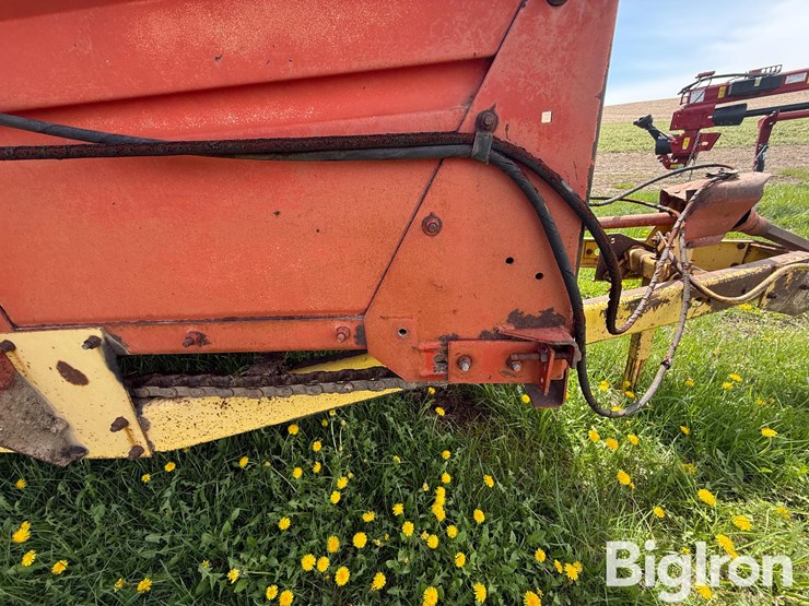 new-holland-519-image-16