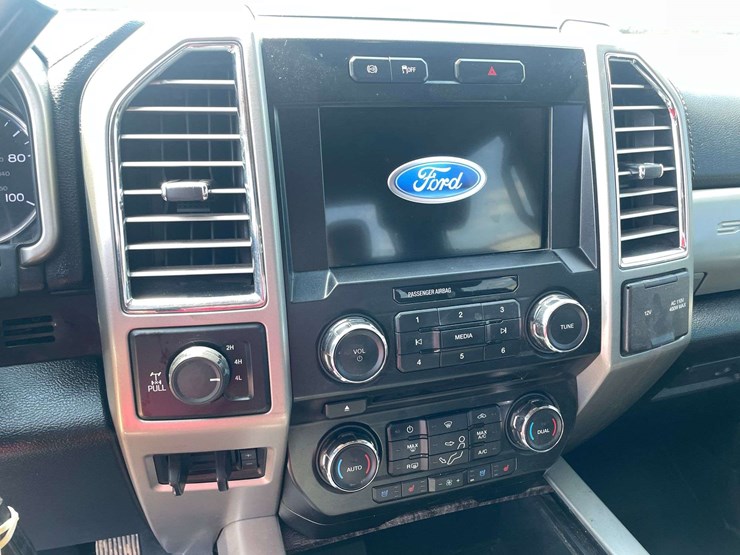 2017-ford-f250-image-13