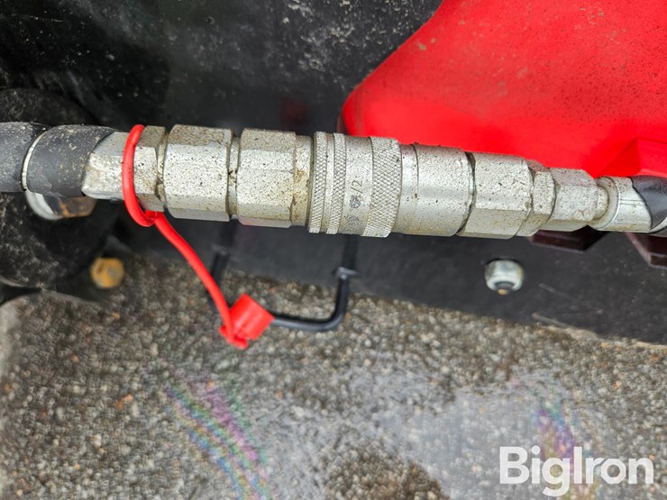 2026-massey-ferguson-730-image-14
