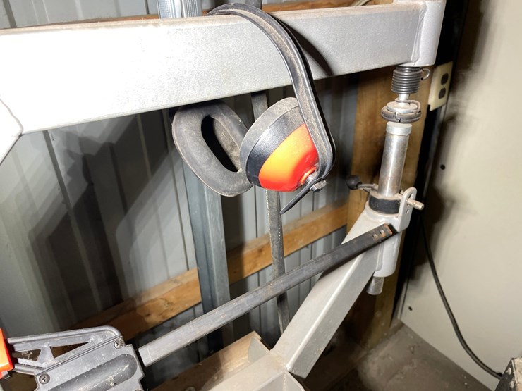 #7045-•-central-pneumatic-planishing-hammer-image-6