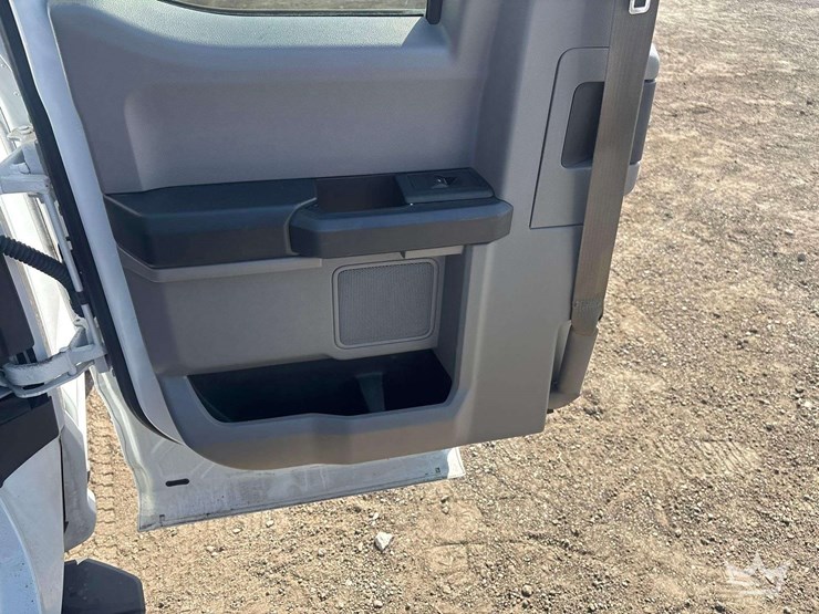 2015-ford-f150-image-21