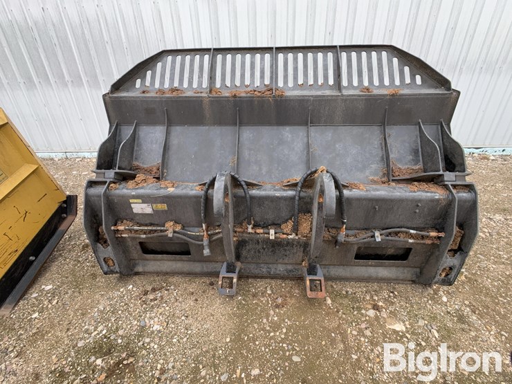 2023-caterpillar-938m-image-6