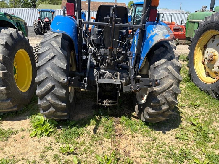 new-holland-45-image-15