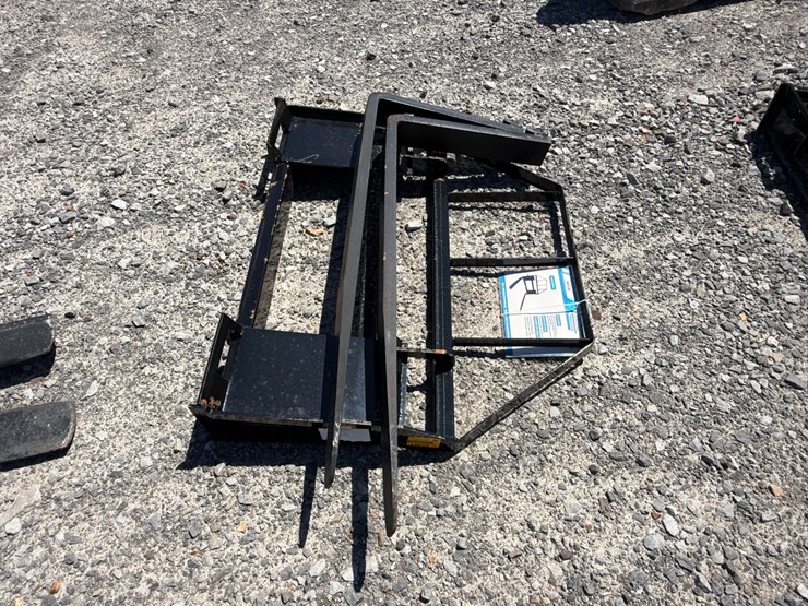 #45391-•-unused-mower-king-sa-skid-steer-forks-image-1