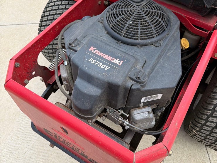 country-clipper-challenger-zero-turn-lawnmower-image-15