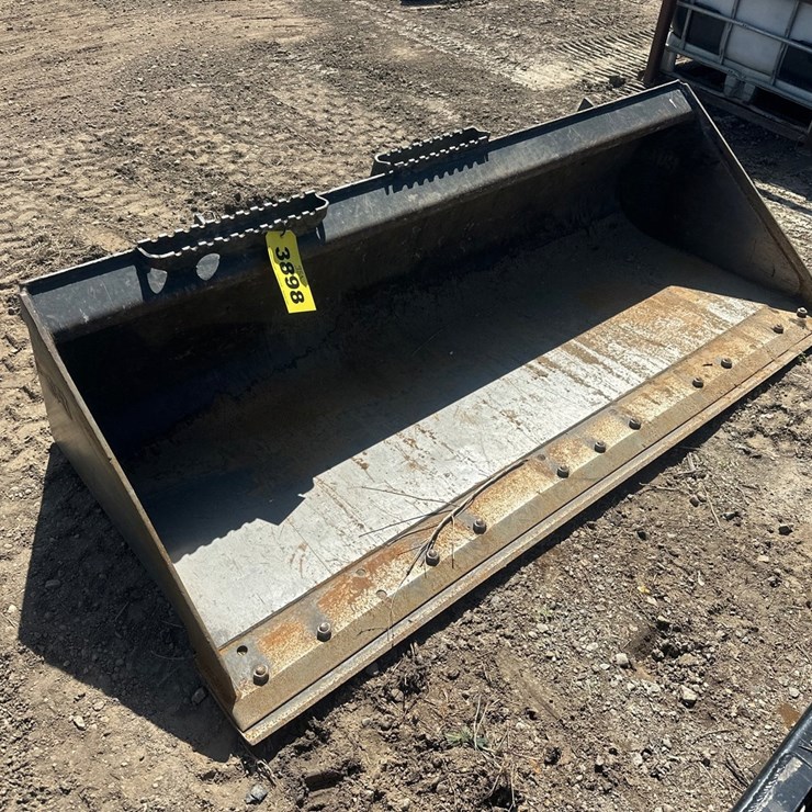 #3898 • Approx 72" Skid Steer Bucket