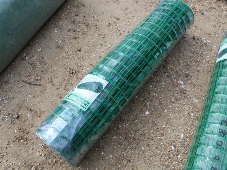 #5194-•-2-roll-of-green-vinyl-coated-lawn-fence-image-1