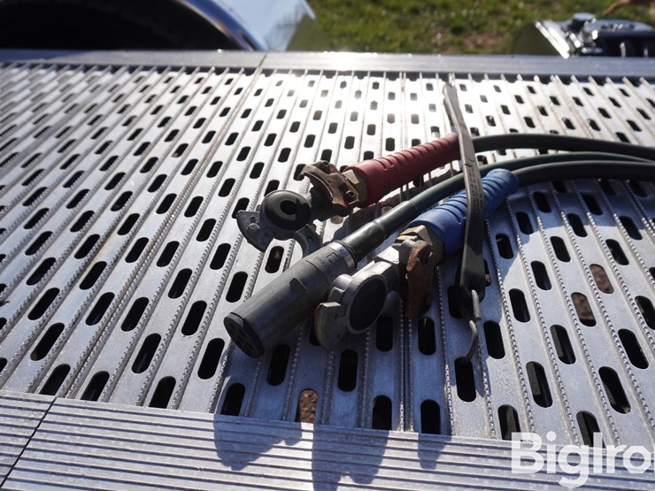 2015-kenworth-t680-image-17