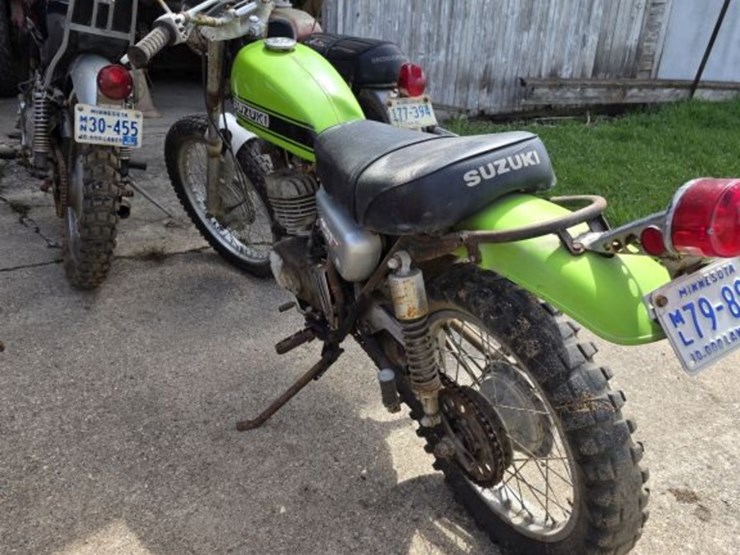 1971-suzuki-ts250-motorcycle-image-3