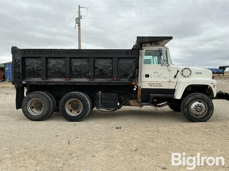 1995-ford-lt8000-image-4