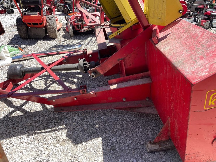 #7411-•-farm-king-snow-blower-image-22