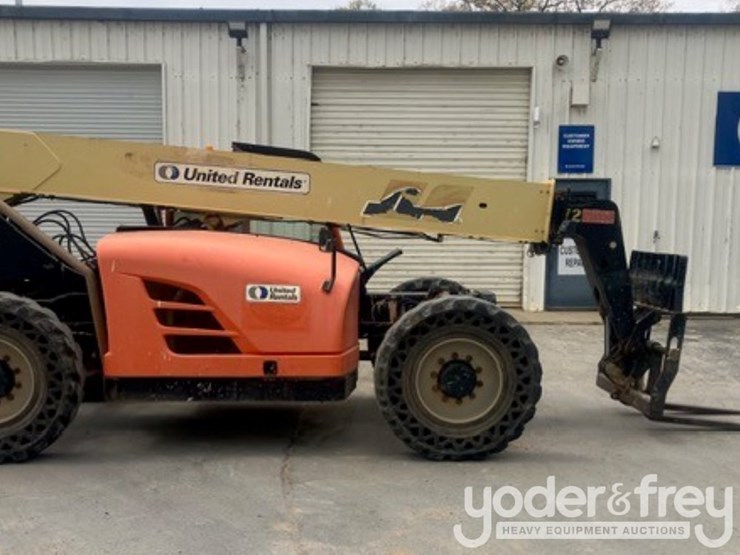 2016-jlg-g6-42a-image-4