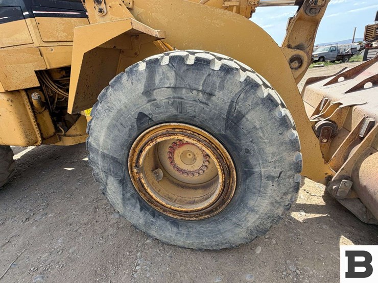 caterpillar-960f-image-35