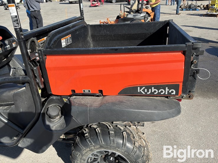 2022-kubota-rtv520-image-16