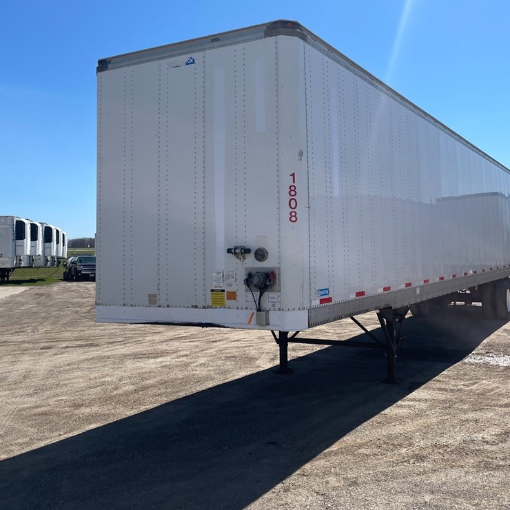 #304 • 2015 Stoughton Semi-Trailer (Has WI Title) (Denmark, WI)