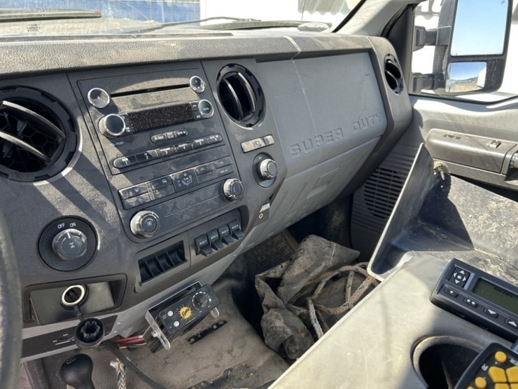 2013-ford-f250-sd-image-14