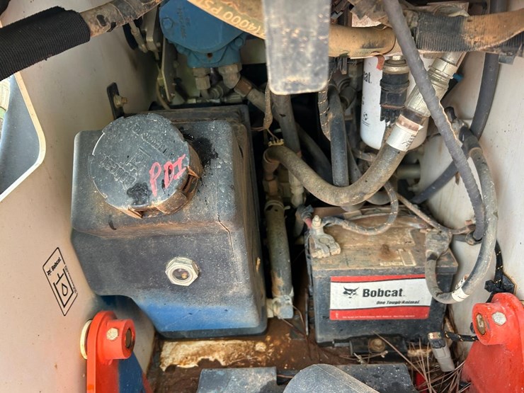 2023-bobcat-mt100-image-17