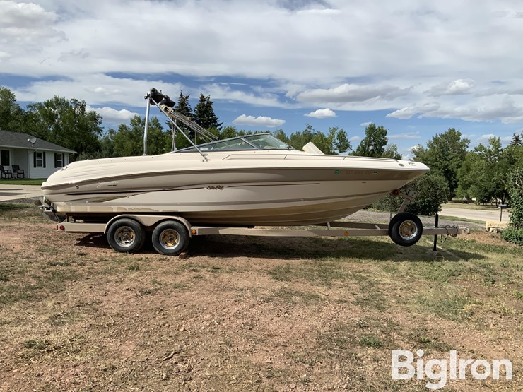 2000-sea-ray-signature-select-260-boat-w/trailer-image-4