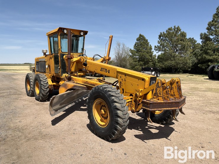 john-deere-770-image-3
