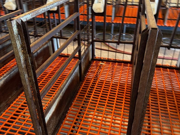 50-metal-calf-crates-image-34