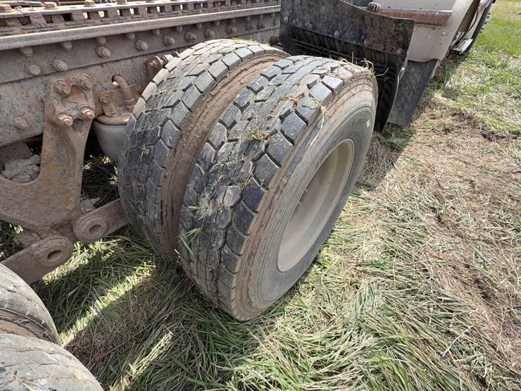 2006-kw-t800-sleeper-image-19