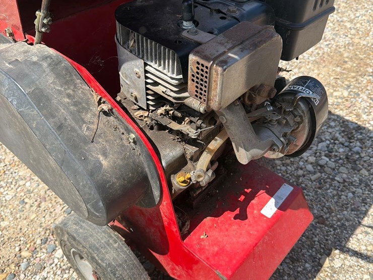 troy-bilt-10hp-wood-chipper/shredder-image-8