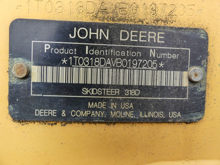 2011-deere-318d-image-17