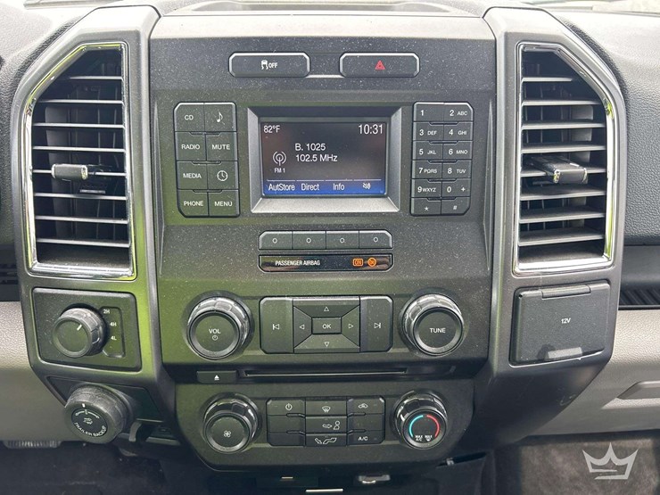 2017-ford-f150-image-26
