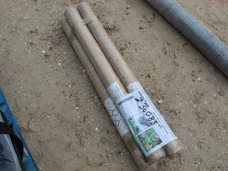 #5188-•-set-of-4-rolls-rustproof-galvanized-iron-wire-mesh-image-1