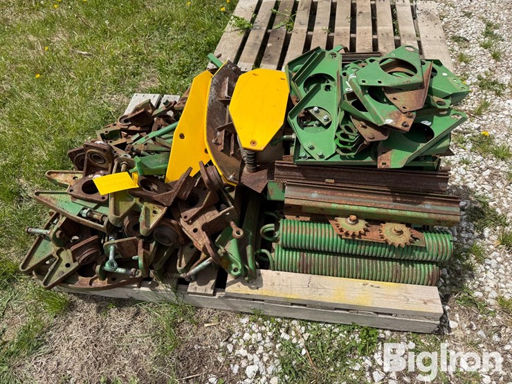 john-deere-653a-image-1