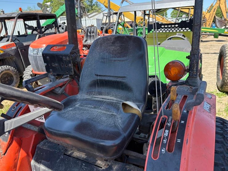 kubota-b7800-image-11