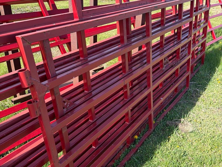 7-various-sized-gates-image-5