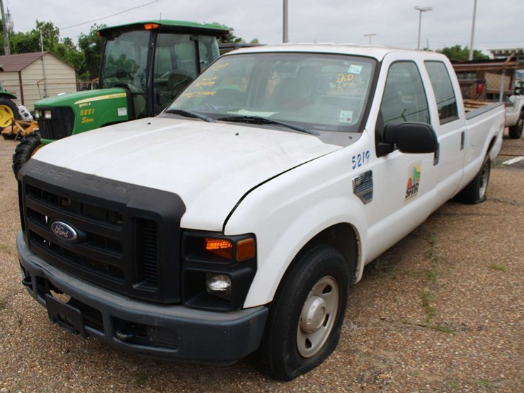 2008-ford-f350-image-1