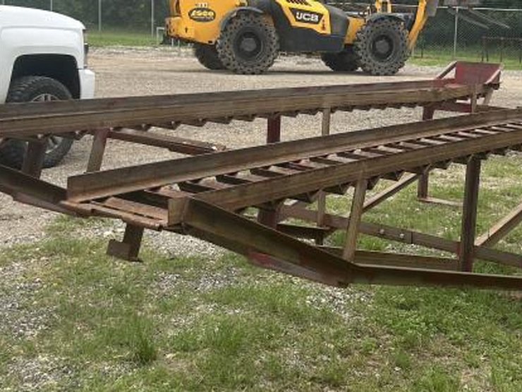#32-•-showcase-ramp-18ft-x-6ft-x-3.4ft-image-3