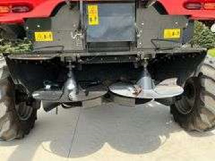 2012-case-ih-6130-image-13