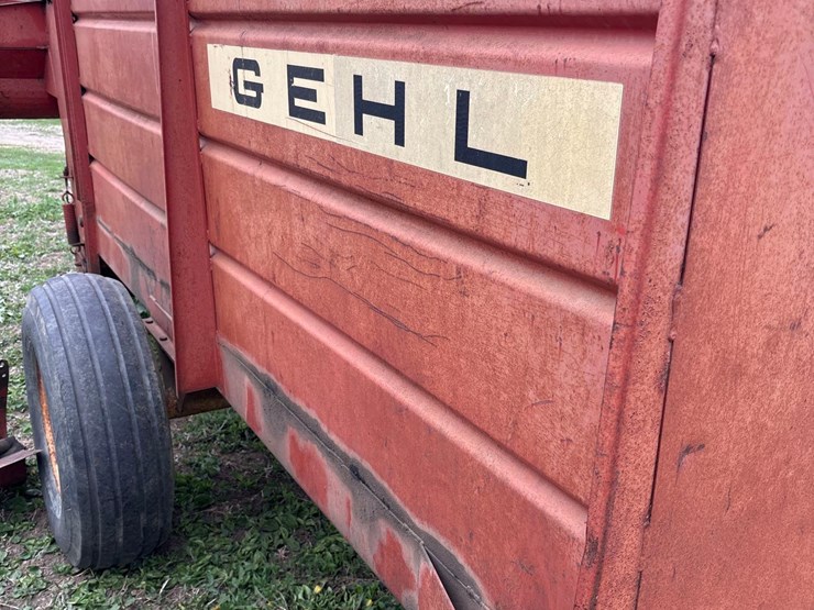 gehl-bf130-image-15