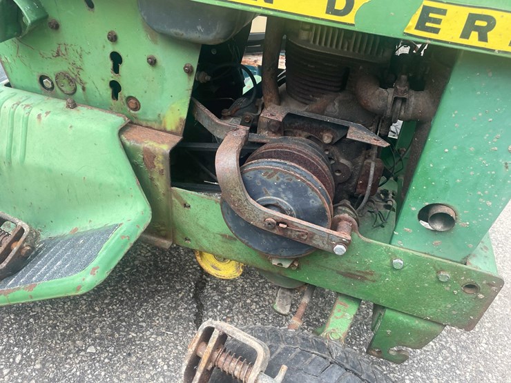 john-deere-110-image-35