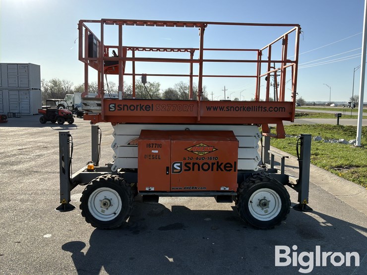 2016-snorkel-s2770rt-image-8