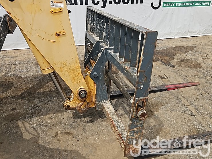 2015-gehl-rs10-55-image-13