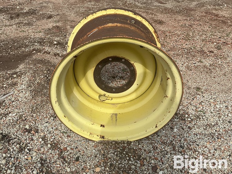 john-deere-4700-image-11