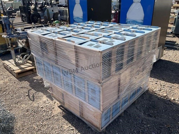 pallet-of-metal-lockers-image-2