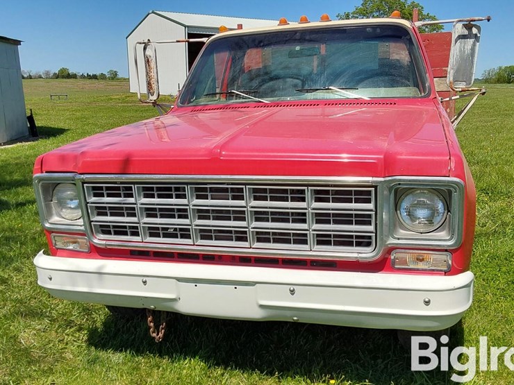 1977-chevrolet-custom-deluxe-image-11