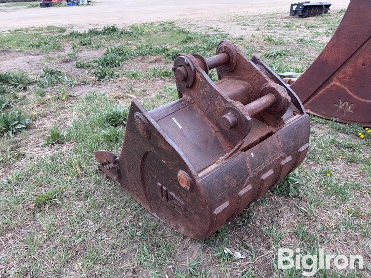 wb-excavator-bucket-image-7