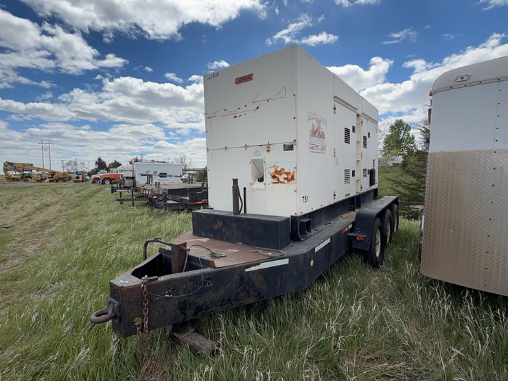 wisper-watt-dca-400ssv-generator-image-1