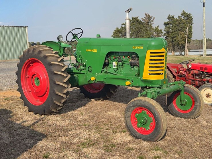 oliver-super-88-image-1