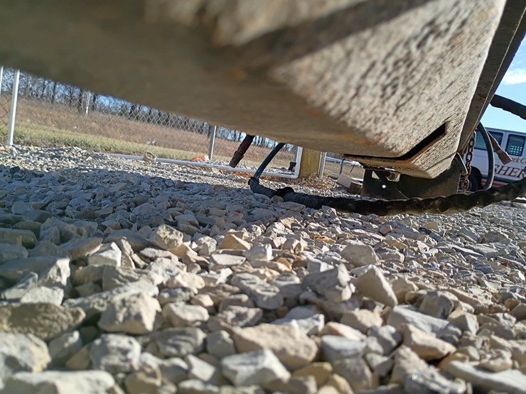 #22948-•-tailgate-salt-spreader-image-14