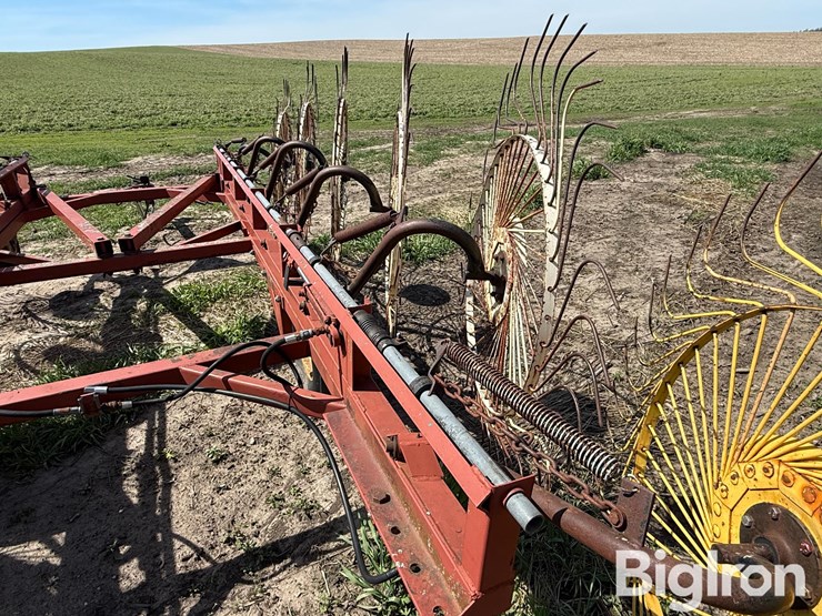 hesston-3981-image-12