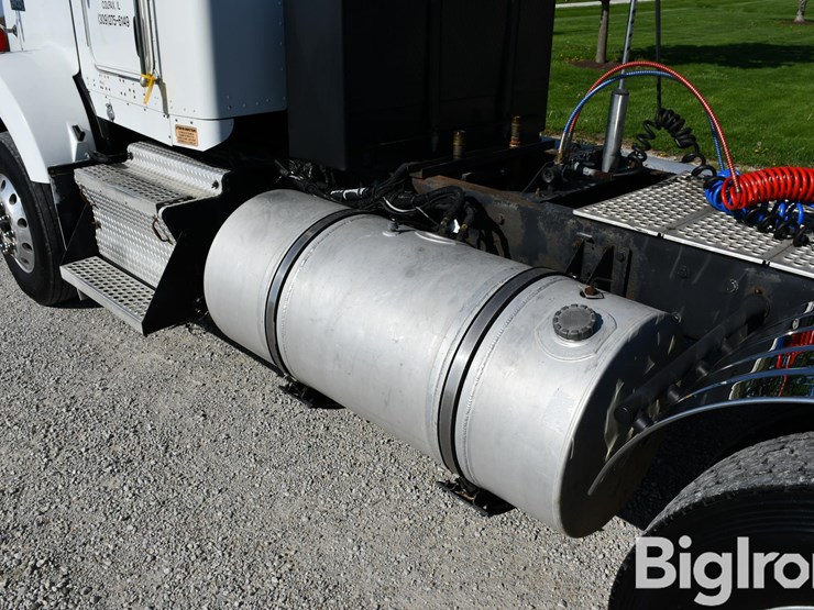 2007-kenworth-t800-image-19