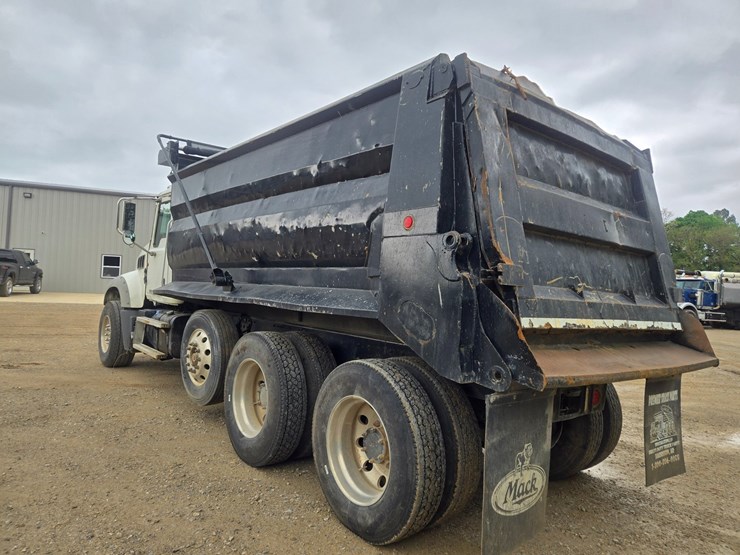 #24295-•-2011-mack-gu713-dump-truck-image-12
