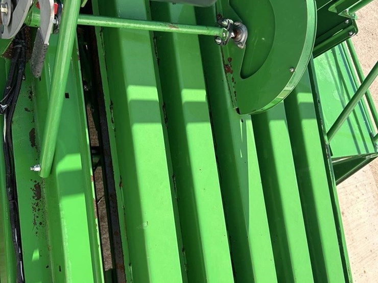 2016-john-deere-l340-image-42